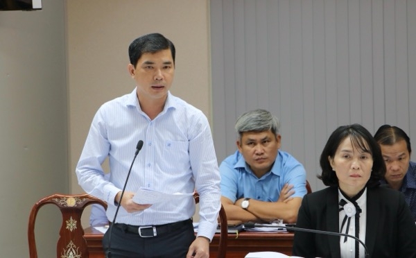 Chủ tịch UBND TP.Long Khánh Đỗ Chánh Quang phát biểu ý kiến tại hội nghị