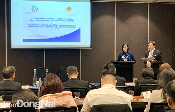 Phó chủ tịch UBND tỉnh Nguyễn Thị Hoàng phát biểu tại Hội nghị kết nối giao thương, xúc tiến thương mại giữa DN Đồng Nai với các DN Australia năm 2022 tại Sydney