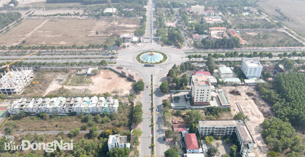Khu vực Trung tâm Hành chính H.Nhơn Trạch nhìn từ trên cao. Ảnh: Phạm Tùng