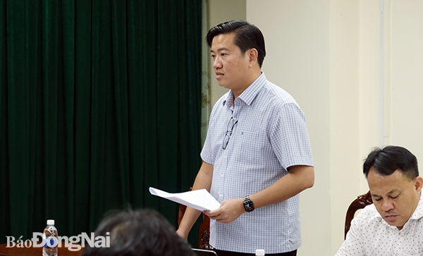 Phó giám đốc Sở VH-TTDL Bùi Thanh Nam phát biểu tại cuộc họp