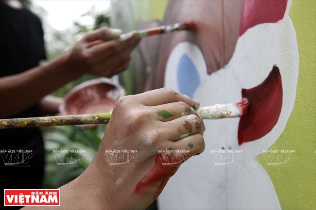 Nowadays, at its teenage, Graffiti in Viet Nam still need a playground for its young community to show off the creativity and pursue their dreams for the art. 