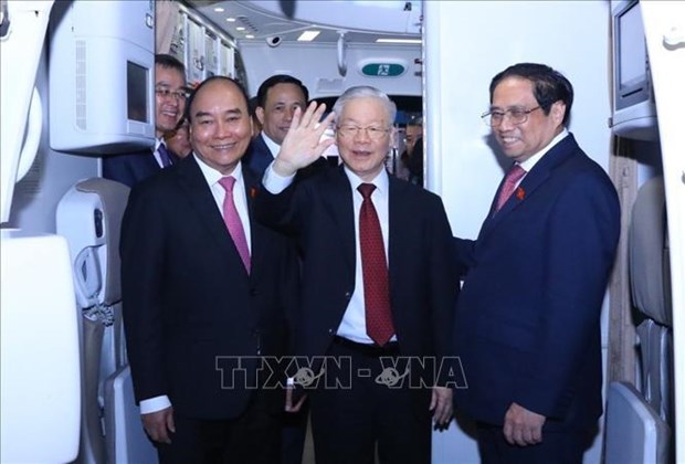 Party General Secretary Nguyen Phu Trong and a high-ranking delegation of Vietnam arrived in Hanoi on November 1 evening.