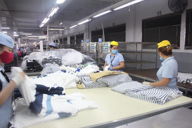 Workers at a garment company in Dong Nai.