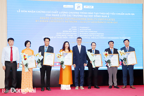 Trường đại học Lạc Hồng hiện đã có 6 ngành đạt chuẩn kiểm định AUN-QA. Ảnh: H.Yến