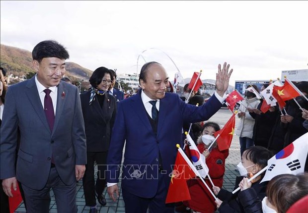 President Nguyen Xuan Phuc pays a working trip to Gyeonggi province of the Republic of Korea. 