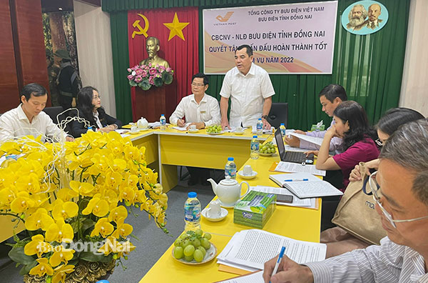 Bí thư Đảng ủy Khối Doanh nghiệp tỉnh Nguyễn Cao Cường phát biểu tại buổi làm việc. Ảnh: Phương Hằng