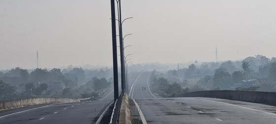 Ben Luc - Long Thanh expressway project started in 2014 (Photo: SGGP)