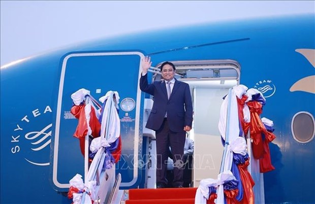 Prime Minister Pham Minh Chinh arrives in Laos for 4th MRC Summit. 