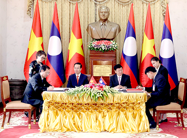 Củng cố, vun đắp quan hệ hữu nghị vĩ đại, đoàn kết đặc biệt và hợp tác toàn diện Việt Nam - Lào