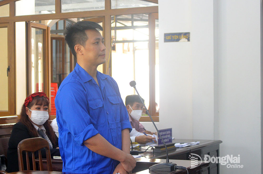 Bị cáo Đỗ Sơn Tùng tại phiên tòa xét xử sáng 4-5 tại TAND tỉnh