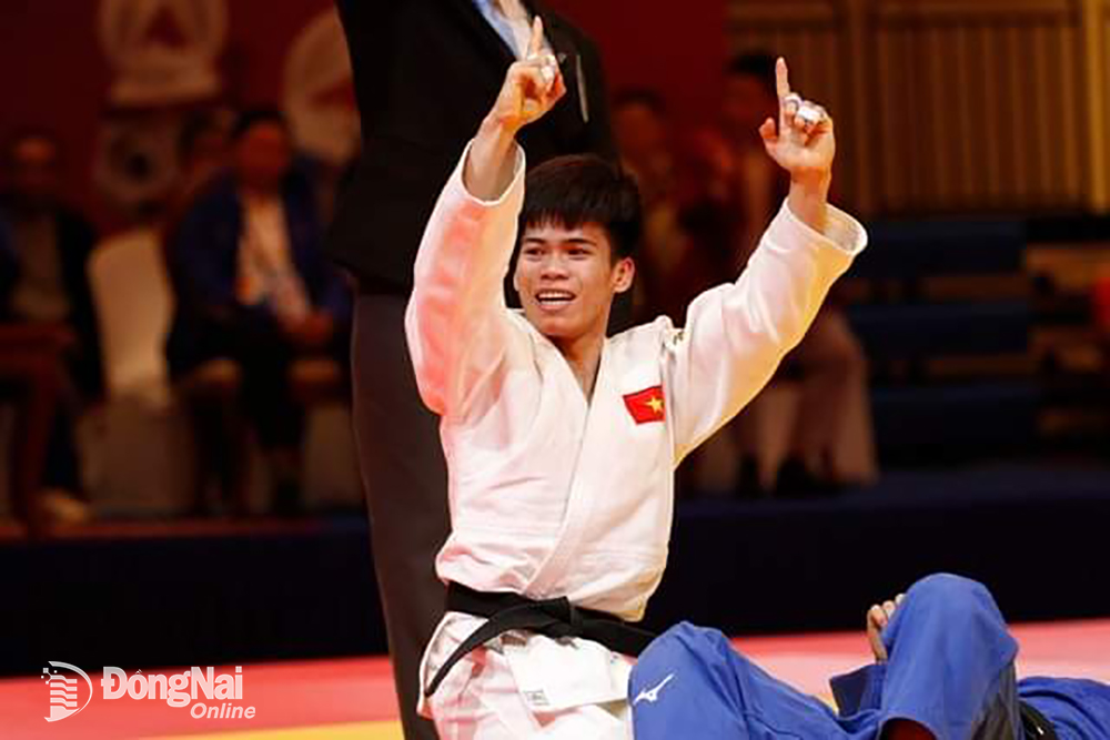 VĐV Chu Đức Đạt mang tin vui về cho thể thao Đồng Nai khi giành HCV hạng cân dưới 60 kg nam môn judo tại SEA Games 32
