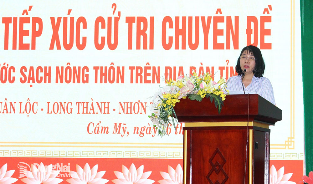Phó chủ tịch HĐND tỉnh Hoàng Thị Bích Hằng kết luận hội nghị