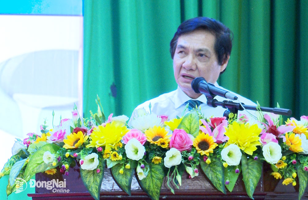 Phó chủ tịch UBND tỉnh Nguyễn Sơn Hùng phát biểu tại lễ mít tinh hưởng ứng ngày ASEAN phòng, chống sốt xuất huyết lần thứ 13; ngày vệ sinh yêu nước nâng cao sức khoẻ nhân dân năm 2023.