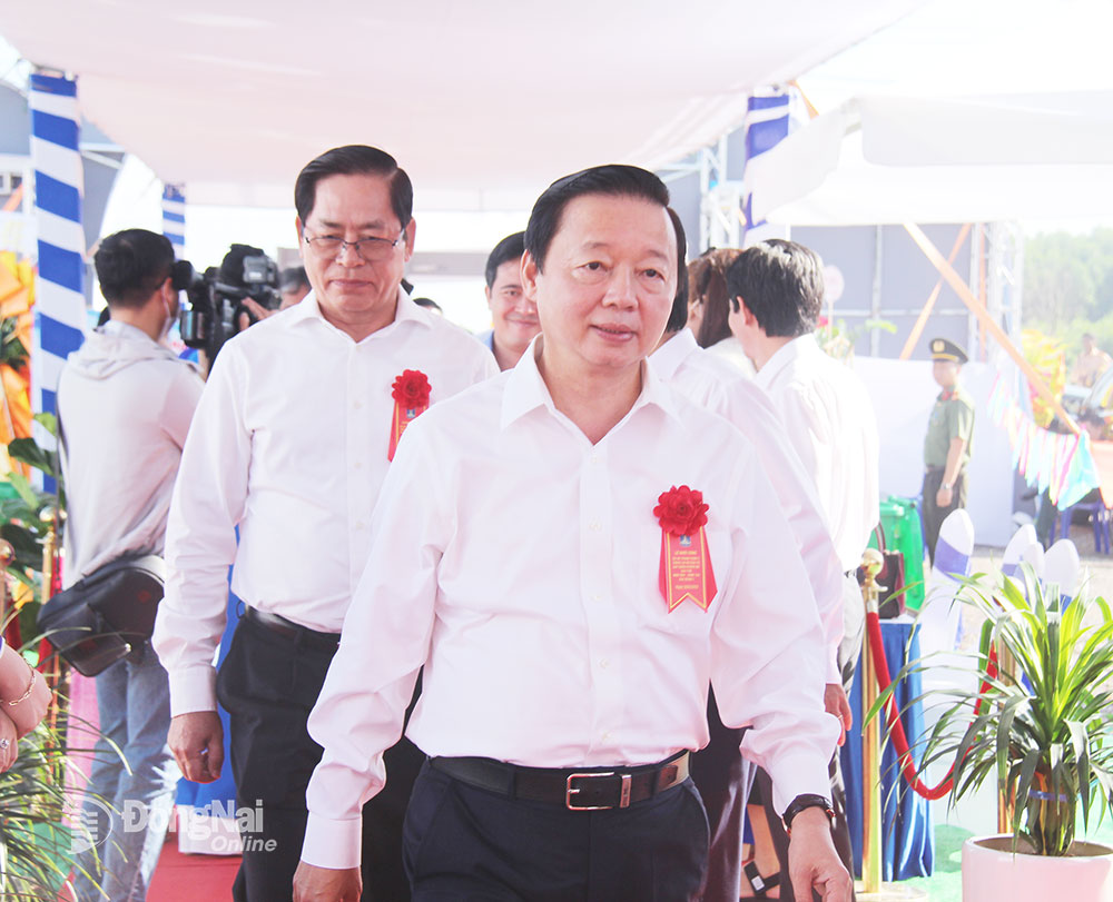 Phó thủ tướng Chính phủ Trần Hồng Hà tham dự buổi lễ khởi công dự án Đường cao tốc Biên Hòa - Vũng Tàu tại Bà Rịa - Vũng Tàu. (Ảnh: Hải Quân)