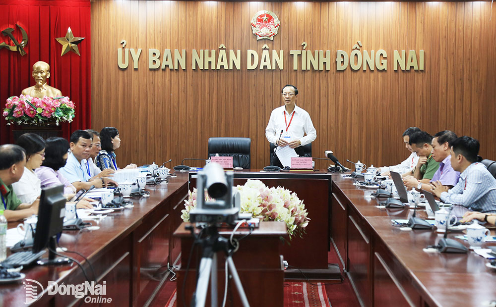 Thứ trưởng Bộ GD-ĐT Phạm Ngọc Thưởng phát biểu tại buổi làm việc với Ban chỉ đạo kỳ thi tốt nghiệp THPT tỉnh