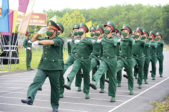 Sau khi hoàn thành huấn luyện, các chiến sĩ sẽ bắt tay vào thực hiện nhiệm vụ tại các đơn vị lực lượng vũ trang tỉnh Đồng Nai. Ảnh: Thành Chung