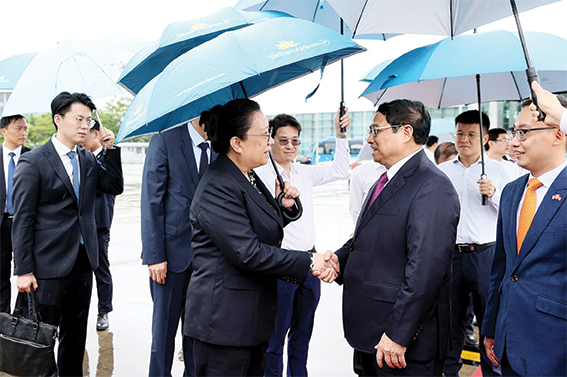 Lễ tiễn Thủ tướng Phạm Minh Chính rời Hà Nội sang thăm chính thức nước Cộng hòa nhân dân Trung Hoa và dự Hội nghị thường niên WEF. Ảnh: TTXVN