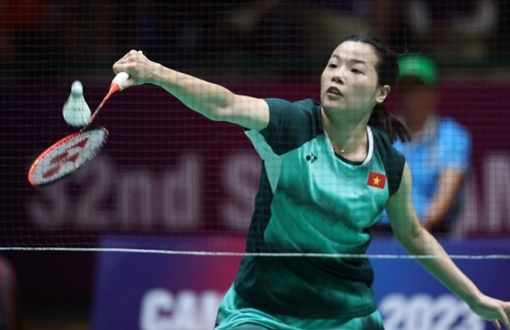 Vietnam's top-ranked female badminton player Nguyen Thuy Linh