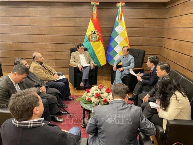 At a meeting attended by the Vietnamese Party delegation in Bolivia.