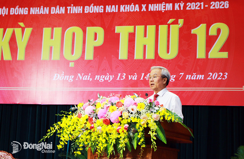 Chủ tịch Ủy ban MTTQ Việt Nam tỉnh Cao Văn Quang thông báo về ý kiến, kiến nghị của cử tri tại kỳ họp