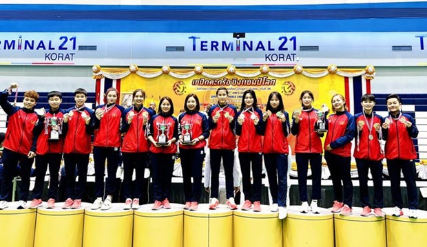 The Vietnamese women's team triumph at the 2023 King’s Cup Sepak Takraw World Championship. (Photo: VNA)