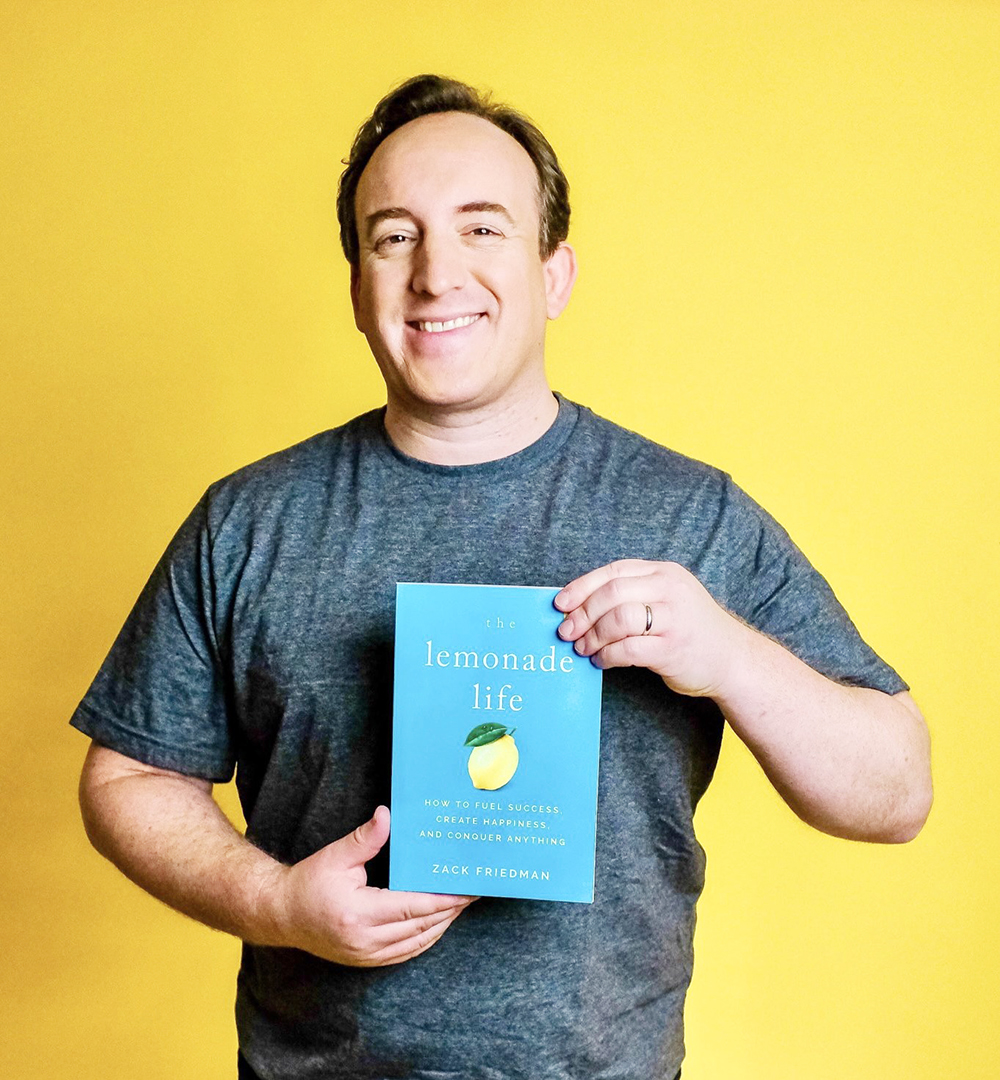 Tác giả Zack Friedman và tác phẩm The Lemonade Life (Đời ném ta chanh, xử nhanh bằng đường)